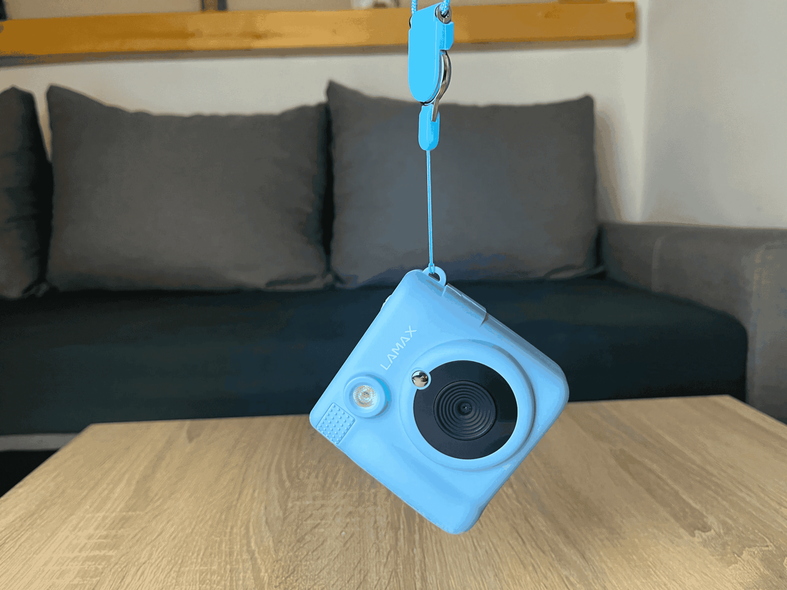 Konstrukcija i dizajn LAMAX InstaKid1