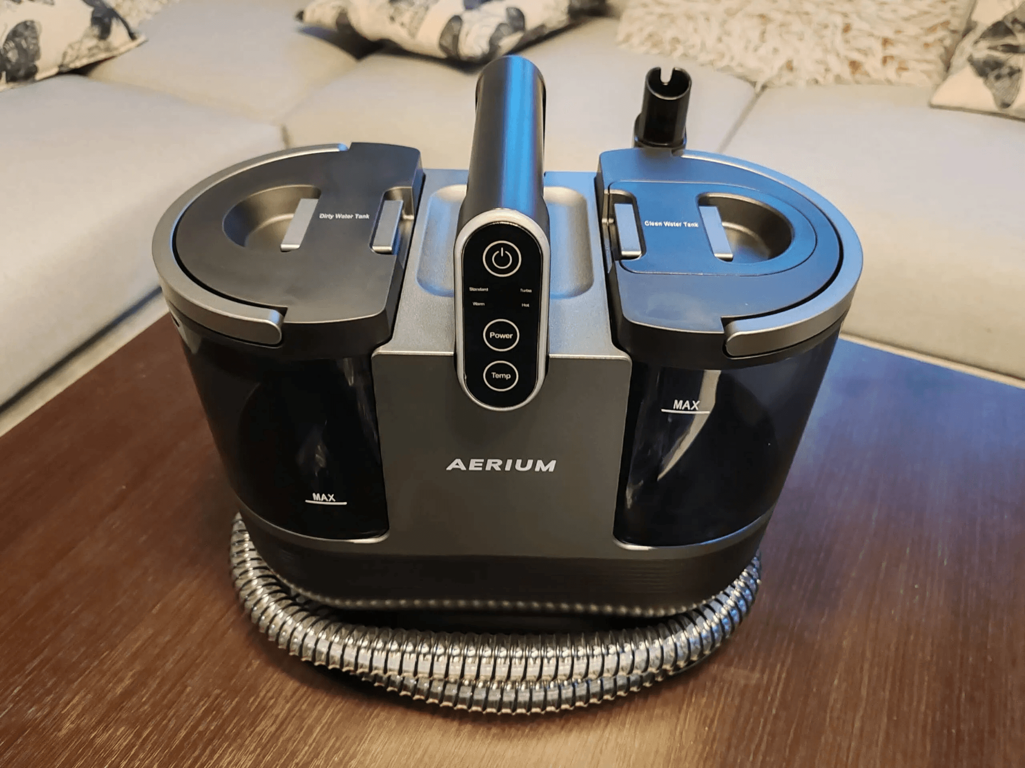 Recenzija uređaja za dubinsko čišćenje sjedala i autosjedalica Aerium R1600 Clean Professional