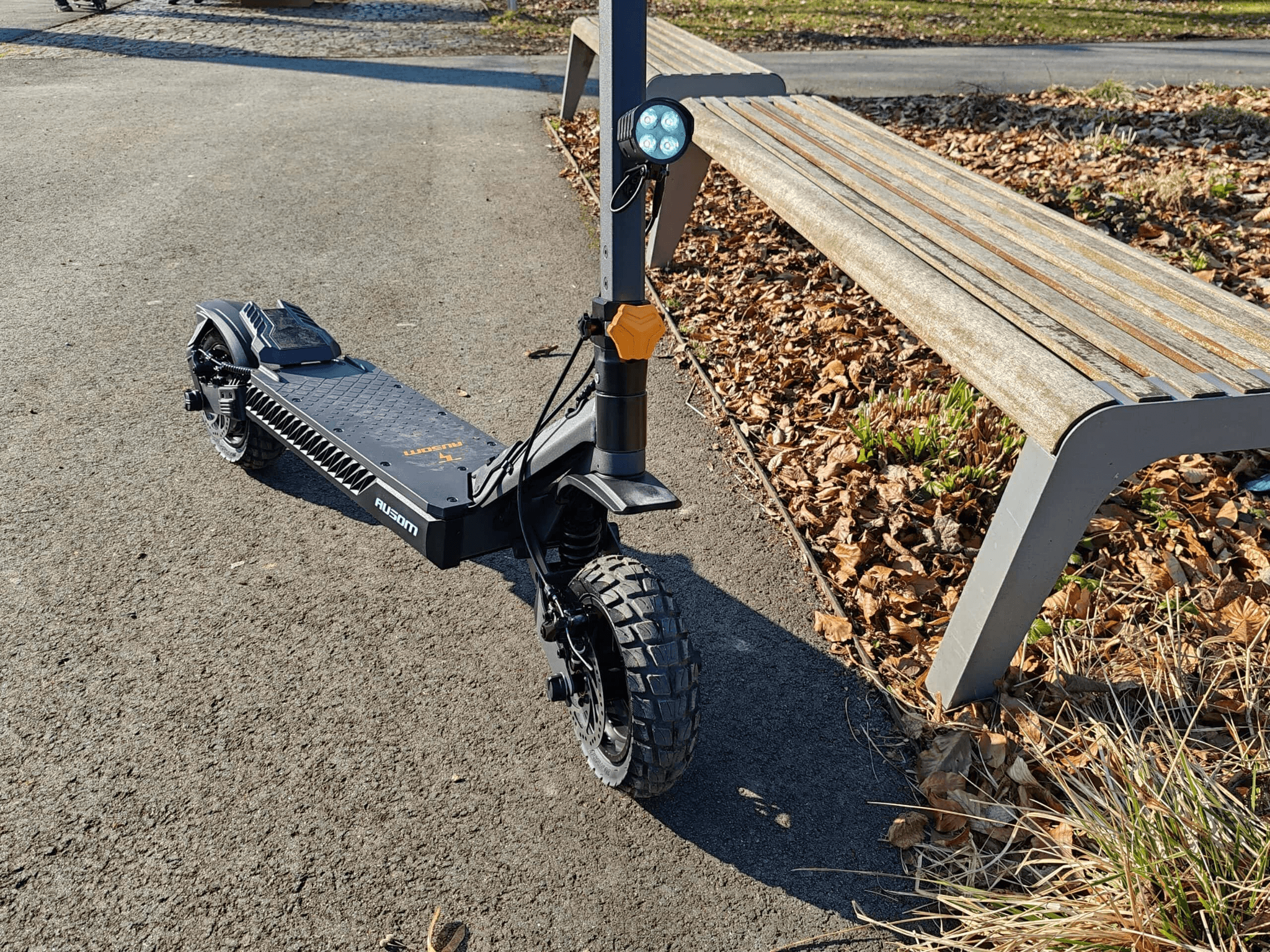 Ausom L1 Max ocjena Testado