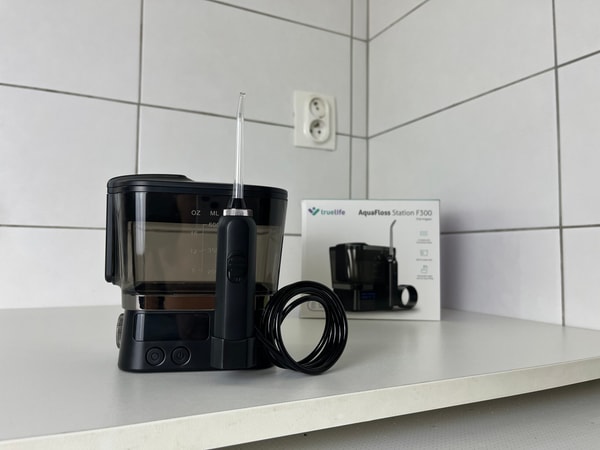 Recenzija Truelife AquaFloss Station F300