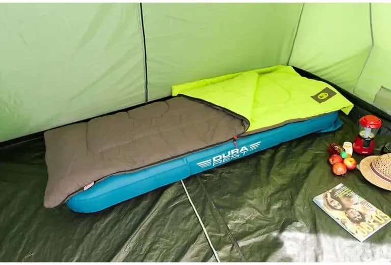 Vreća za spavanje na prostirci